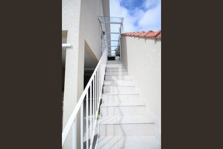 Casa à venda com 235m², 3 quartos e 2 vagasEscada