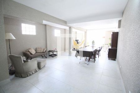 Casa à venda com 235m², 3 quartos e 2 vagasEspaço Gourmet