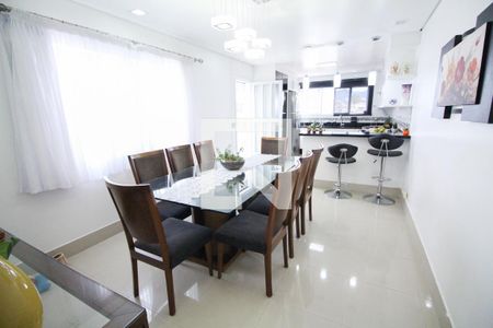 Casa à venda com 235m², 3 quartos e 2 vagasSala de Jantar