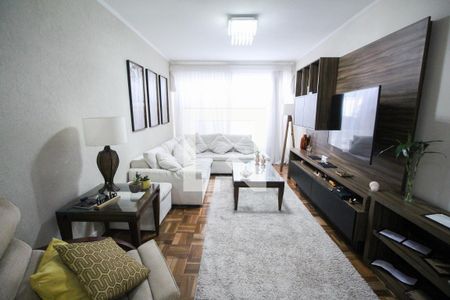 Sala de casa à venda com 3 quartos, 235m² em Parque Maria Domitila, São Paulo