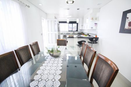 Casa à venda com 235m², 3 quartos e 2 vagasSala de Jantar