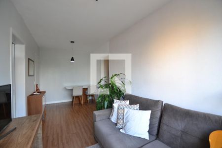 Sala de apartamento para alugar com 2 quartos, 58m² em Menino Deus, Porto Alegre