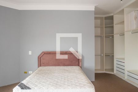 Casa de condomínio à venda com 614m², 5 quartos e 3 vagas Casa de condomínio à venda com 614m², 5 quartos e 3 vagasSuíte 4