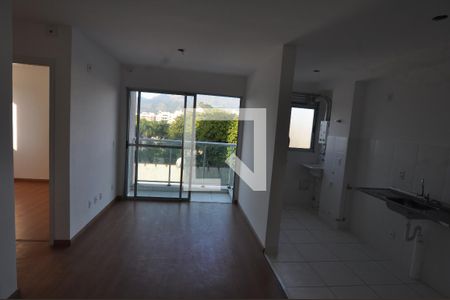 Sala  de apartamento à venda com 2 quartos, 55m² em Pechincha, Rio de Janeiro