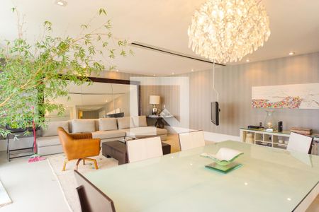 Sala de apartamento para alugar com 3 quartos, 140m² em Barra da Tijuca, Rio de Janeiro