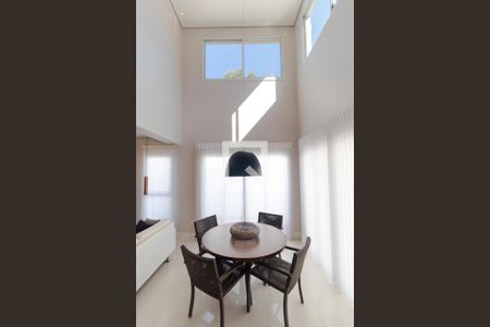 Salas de casa de condomínio para alugar com 3 quartos, 184m² em Parque Taquaral, Campinas