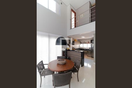 Casa de condomínio à venda com 184m², 3 quartos e 4 vagas Casa de condomínio à venda com 184m², 3 quartos e 4 vagasSalas