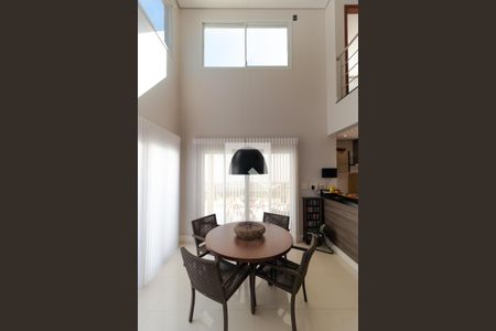 Casa de condomínio à venda com 184m², 3 quartos e 4 vagas Casa de condomínio à venda com 184m², 3 quartos e 4 vagasSalas