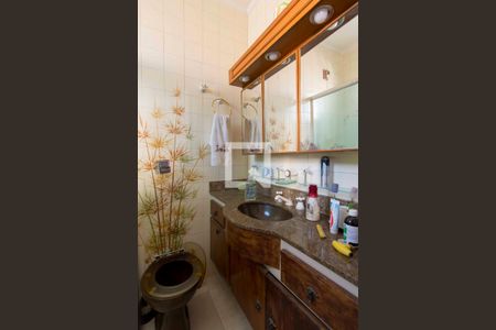 Casa à venda com 210m², 3 quartos e 4 vagasBanheiro Suíte