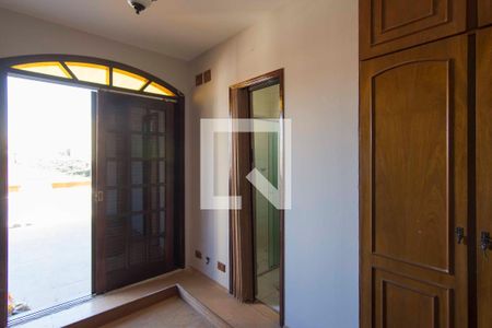 Casa à venda com 210m², 3 quartos e 4 vagasSuíte