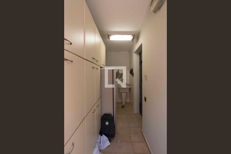 Casa à venda com 210m², 3 quartos e 4 vagasLavanderia