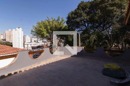 Casa à venda com 210m², 3 quartos e 4 vagasVaranda suíte