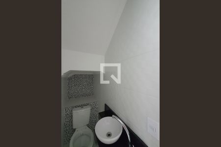 Lavabo de apartamento para alugar com 2 quartos, 66m² em Vila Monumento, São Paulo