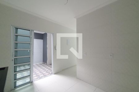 Cozinha de apartamento para alugar com 2 quartos, 66m² em Vila Monumento, São Paulo