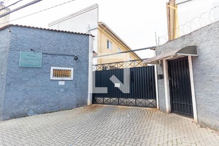 Casa de condomínio à venda com 60m², 2 quartos e 1 vagaFachada