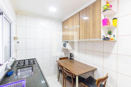 Casa de condomínio à venda com 60m², 2 quartos e 1 vagaCozinha