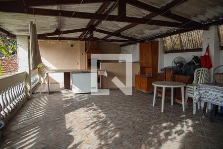 Casa à venda com 240m², 5 quartos e 4 vagasTerraço