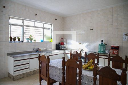 Casa à venda com 240m², 5 quartos e 4 vagasCozinha