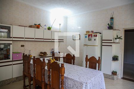 Casa à venda com 240m², 5 quartos e 4 vagasCozinha