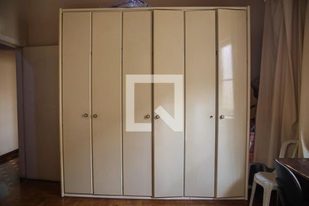 Casa à venda com 240m², 5 quartos e 4 vagasQuarto 3