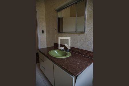 Casa à venda com 240m², 5 quartos e 4 vagasBanheiro