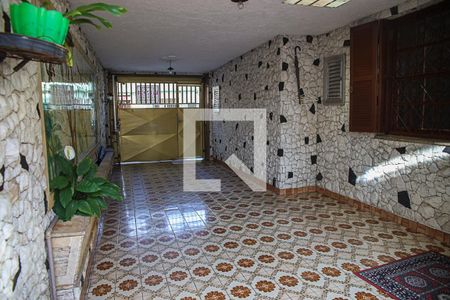 Casa à venda com 240m², 5 quartos e 4 vagasGaragem