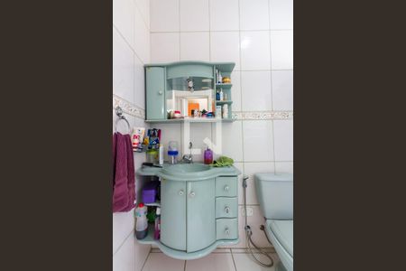 Casa à venda com 373m², 4 quartos e 3 vagasBanheiro 2