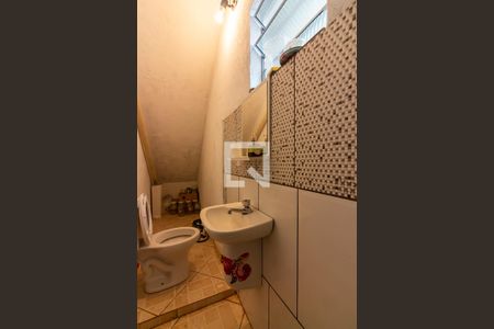 Casa à venda com 373m², 4 quartos e 3 vagasBanheiro de Serviço 