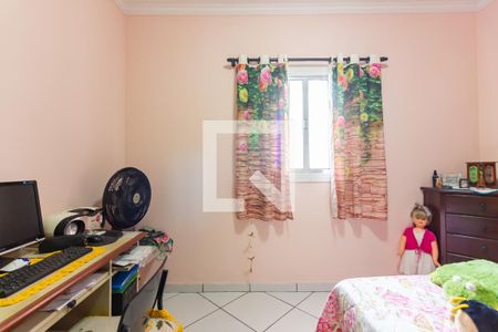 Casa à venda com 373m², 4 quartos e 3 vagasQuarto 2