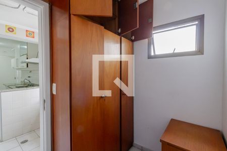 Apartamento para alugar com 93m², 3 quartos e 2 vagasQuarto de Serviço