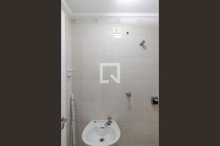 Apartamento para alugar com 93m², 3 quartos e 2 vagasBanheiro de Serviço