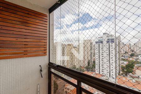 Sacada  de apartamento para alugar com 3 quartos, 93m² em Bosque da Saúde, São Paulo
