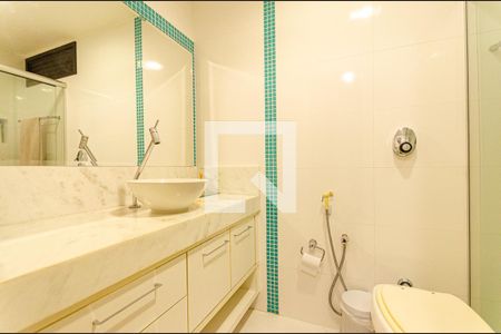 Apartamento à venda com 237m², 4 quartos e 2 vagasBanheiro da Suite 3