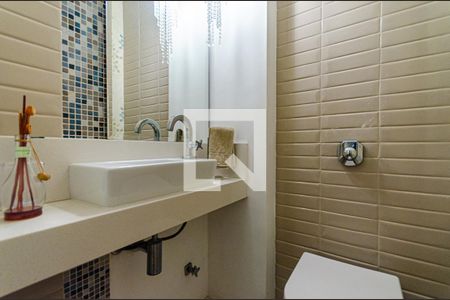 Apartamento à venda com 237m², 4 quartos e 2 vagasLavabo