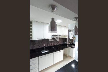 Apartamento à venda com 62m², 2 quartos e 1 vagaCozinha e Área de Serviço