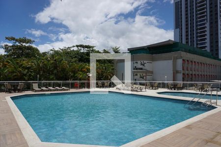 Apartamento à venda com 77m², 3 quartos e 1 vagaÁrea comum - Piscina