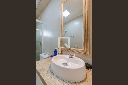 Casa à venda com 400m², 3 quartos e 2 vagasBanheiro - Torneira