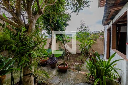 Casa à venda com 400m², 3 quartos e 2 vagasQuintal