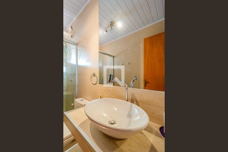 Casa à venda com 400m², 3 quartos e 2 vagasBanheiro 2 - Torneira