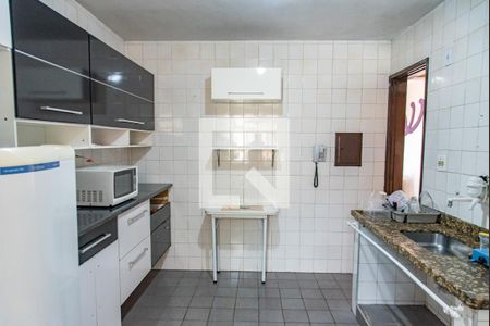 Apartamento à venda com 133m², 3 quartos e 1 vaga Apartamento à venda com 133m², 3 quartos e 1 vagaCozinha
