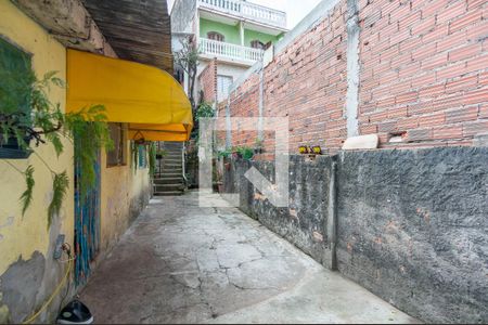 Casa à venda com 60m², 2 quartos e 2 vagas Casa à venda com 60m², 2 quartos e 2 vagasQuintal