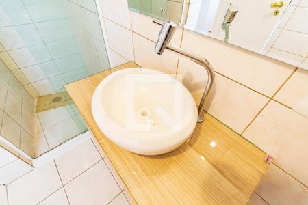 Apartamento à venda com 59m², 2 quartos e 1 vagaBanheiro Social