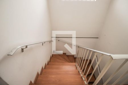 Escada de casa à venda com 3 quartos, 150m² em Vila do Bosque, São Paulo
