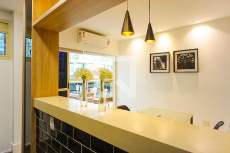 Apartamento à venda com 60m², 1 quarto e 1 vagaCozinha e Área de Serviço