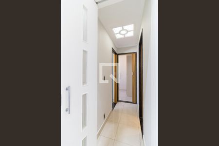 Corredor de apartamento para alugar com 2 quartos, 49m² em Vila Vera, São Paulo