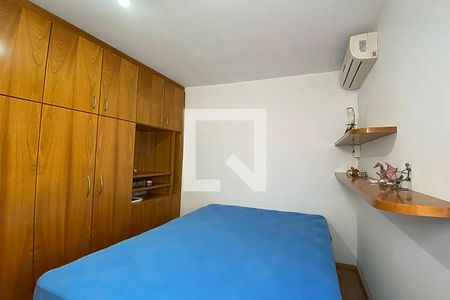 Casa à venda com 340m², 4 quartos e 3 vagasQuarto 2