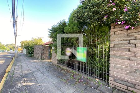 Casa à venda com 340m², 4 quartos e 3 vagasFachada