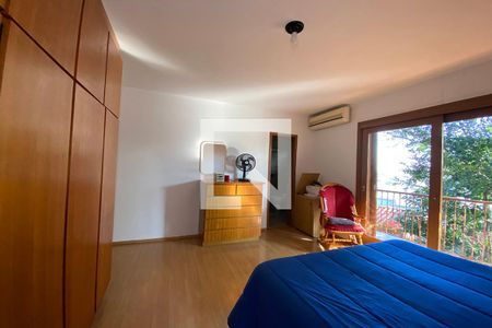 Casa à venda com 340m², 4 quartos e 3 vagasQuarto 4 - Suíte