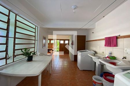 Casa à venda com 340m², 4 quartos e 3 vagasLavanderia