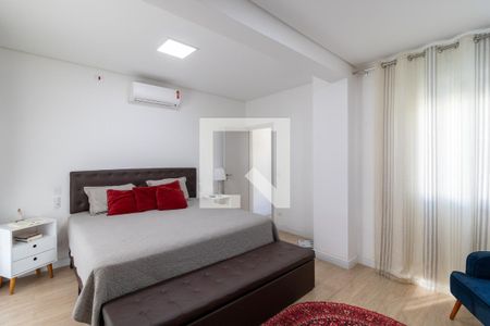 Casa à venda com 130m², 3 quartos e 2 vagasSuíte